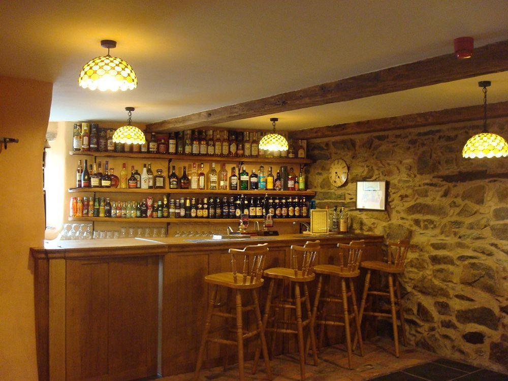 The Wayside And Whisky Barn Whitbeck