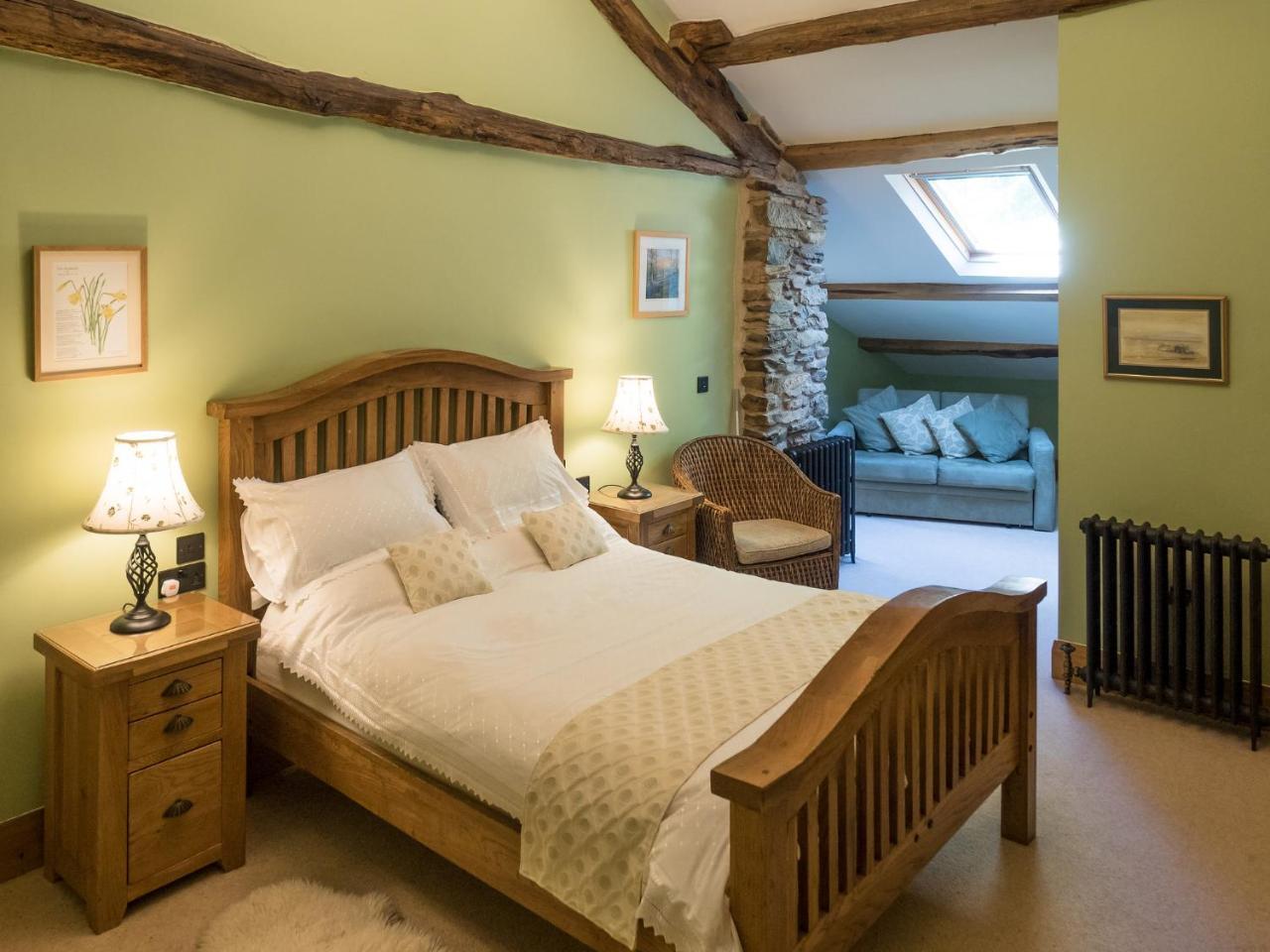 The Wayside And Whisky Barn Maison d'hôtes