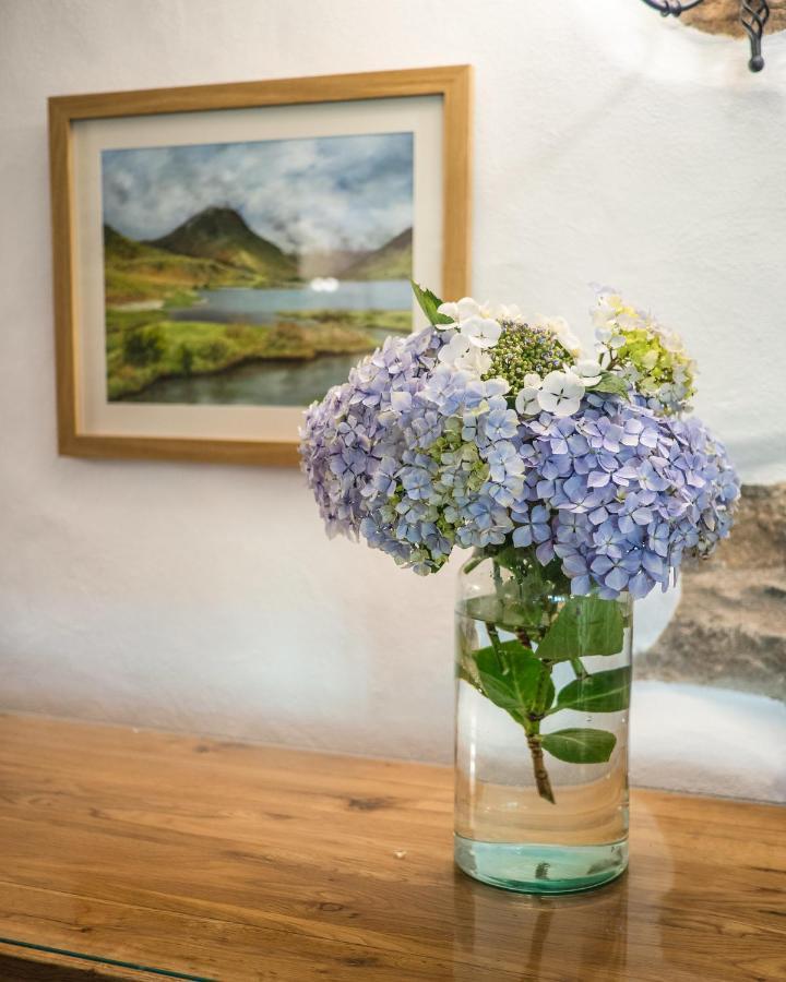 The Wayside And Whisky Barn 4*